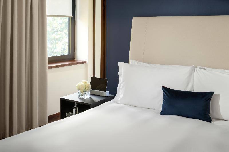 标准间, Como The Halkin