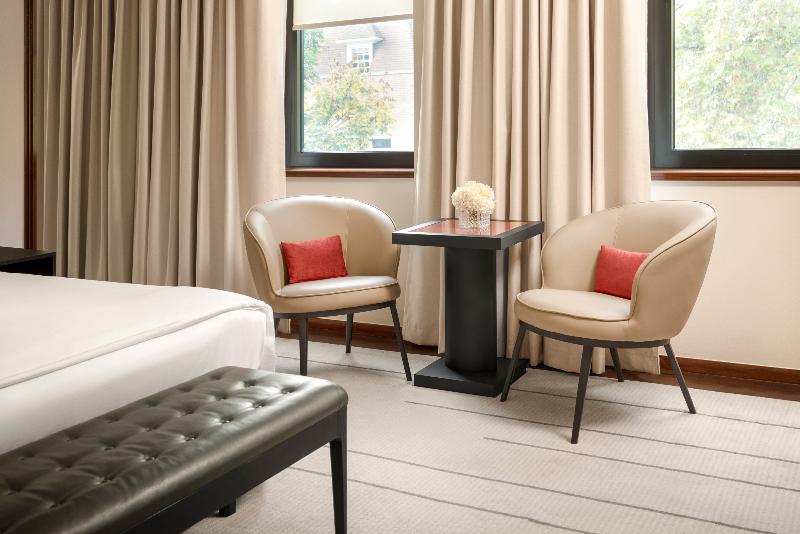 스탠다드 룸, Como The Halkin