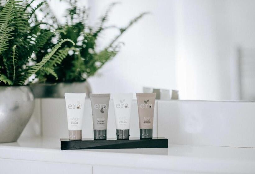 غرفة قياسية, Flackley Ash Country House