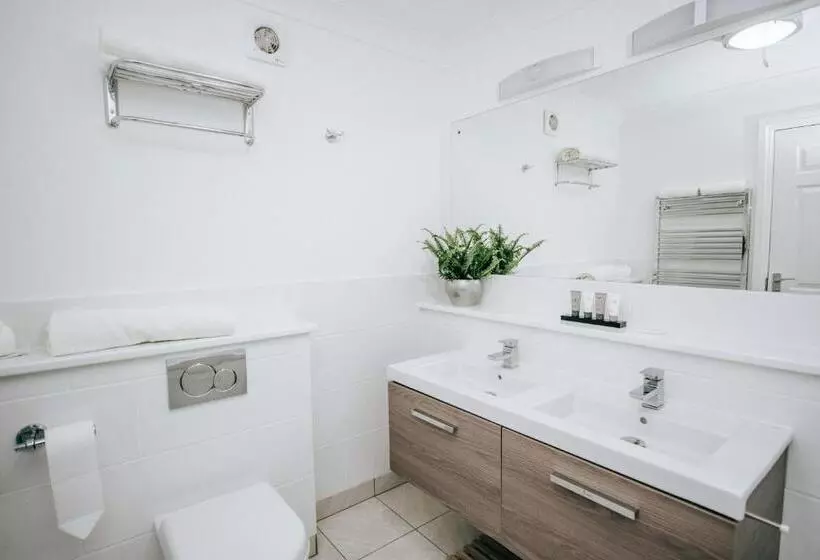 Suite, Flackley Ash Country House