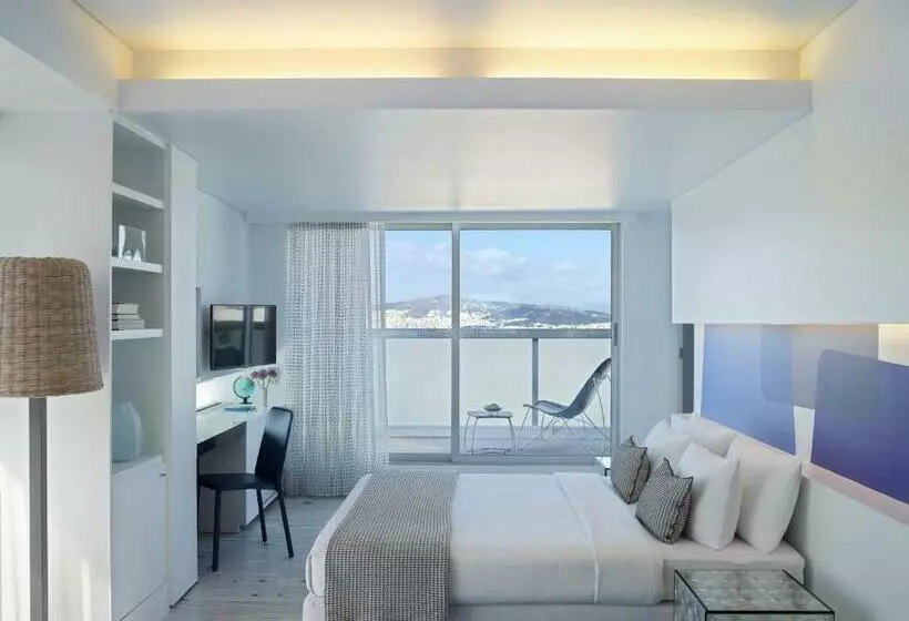 Chambre Executive, Fresh