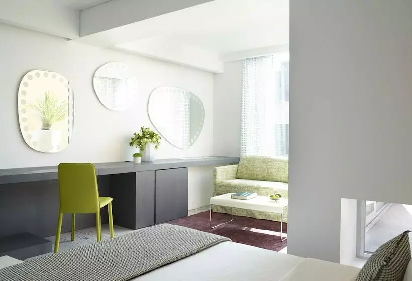 Chambre Executive, Fresh