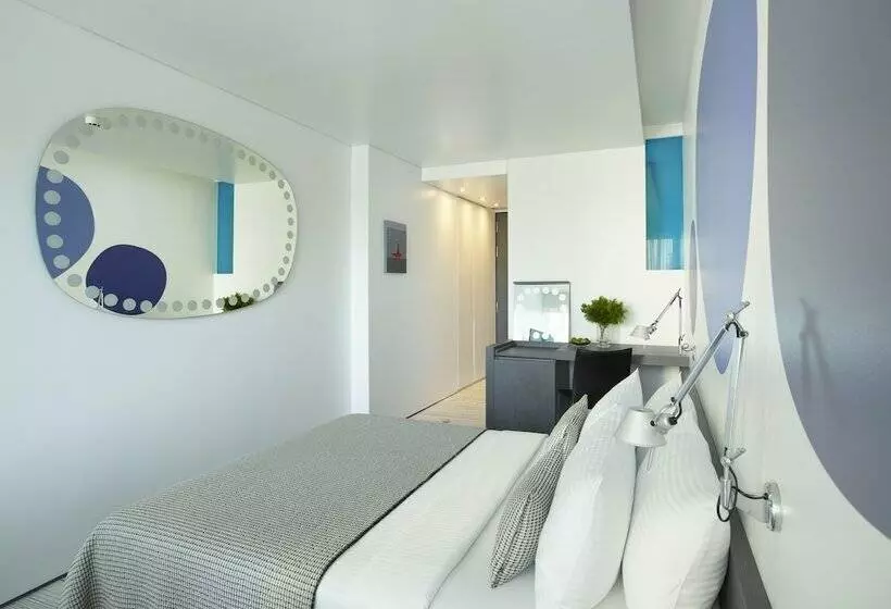 Chambre Standard Communicante, Fresh
