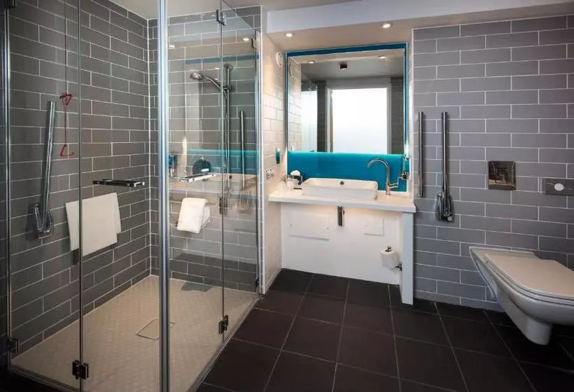 身障者適用スタンダードルーム, Holiday Inn Express Portsmouth – North, An Ihg