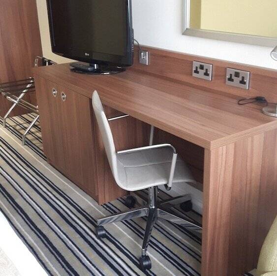 Номер Стандарт, Holiday Inn Norwich, Ipswich Road, An Ihg