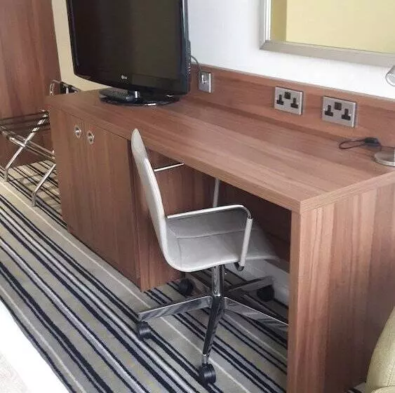 اتاق استاندارد, Holiday Inn Norwich, Ipswich Road, An Ihg