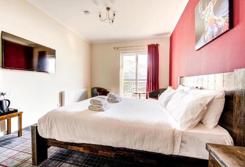 غرفة ديلوكس مطلّة علي البحر مزوَّدة بشُرفة, Onich Hotel & Lochside Beach Pods