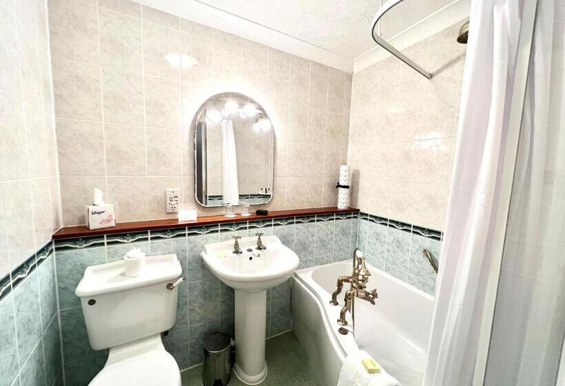 Номер Стандарт, Passford House