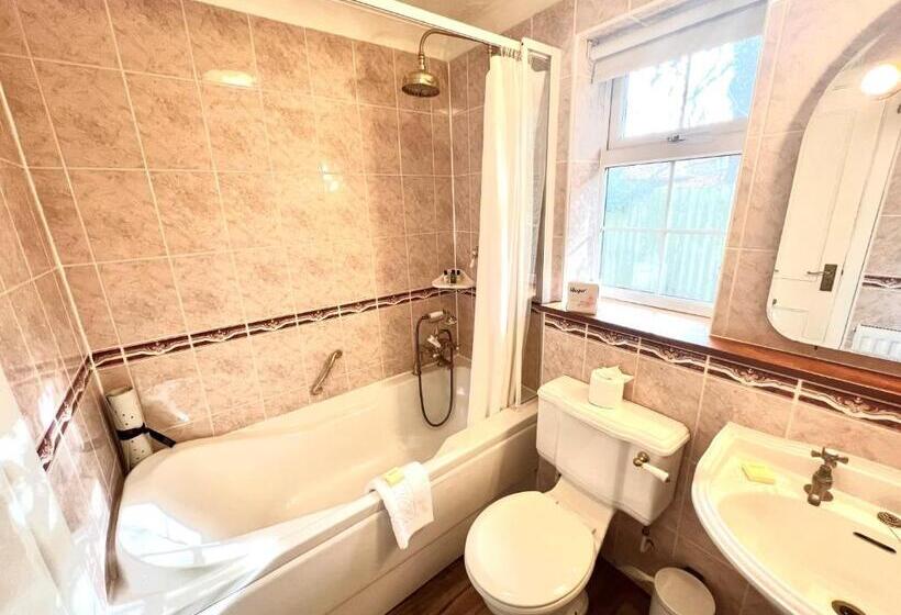 Семейный Номер, Passford House