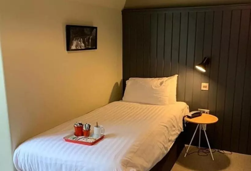 Camera Standard Individuale, Peebles Hydro