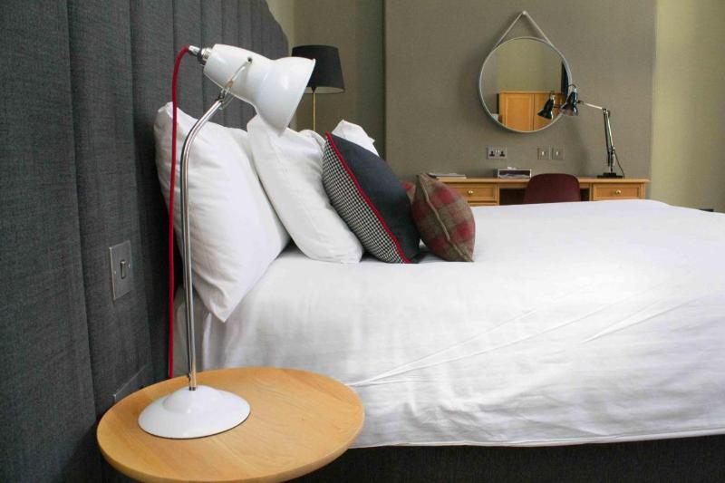 Quarto Estandar Individual, Peebles Hydro