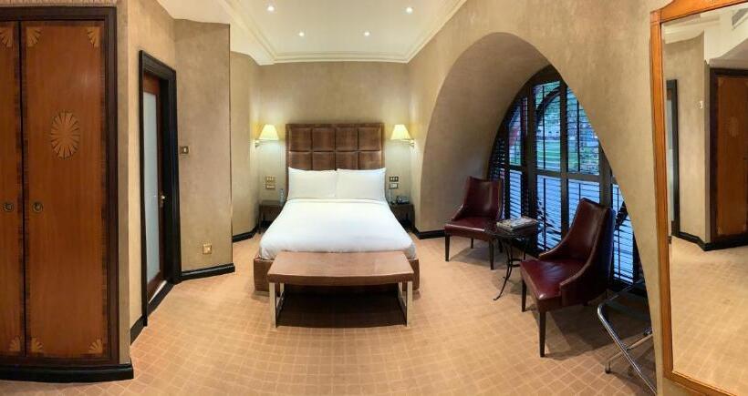 חדר סטנדרט, Radisson Blu Hotel, London Leicester Square   Formerly Hampshire