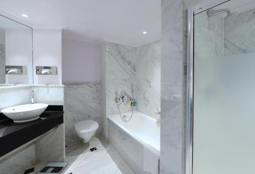 סוויטה, Radisson Blu Hotel, London Leicester Square   Formerly Hampshire