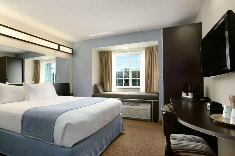 Premium room with view, Radisson Blu Hotel, London Leicester Square Formerly Hampshire