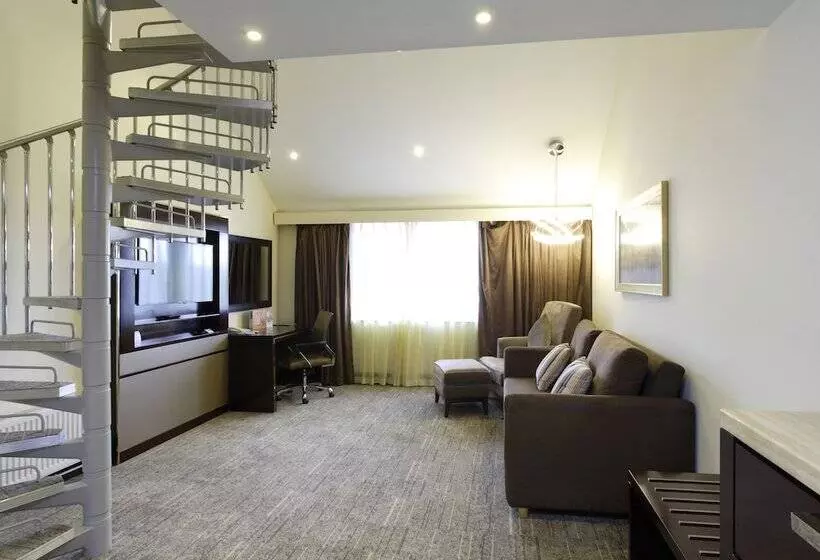 ドゥプレックスルーム, Ramada By Wyndham Birmingham Solihull