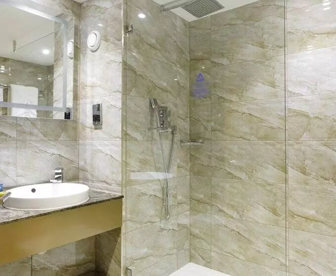 ファミリールーム, Ramada By Wyndham Birmingham Solihull