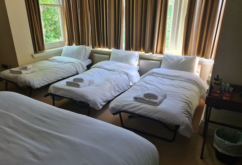 غرفة قياسية, The Dower House