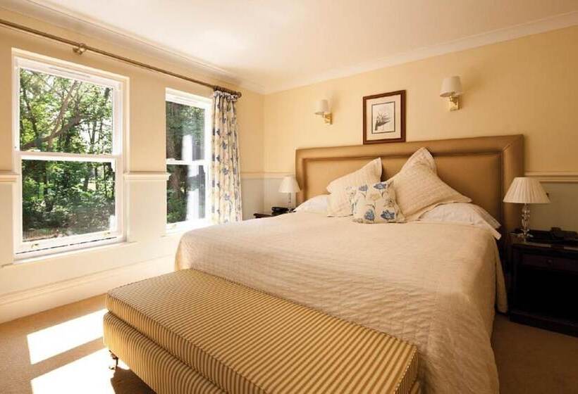 غرفة قياسية, The Dower House