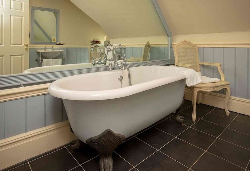 جناح, The Dower House