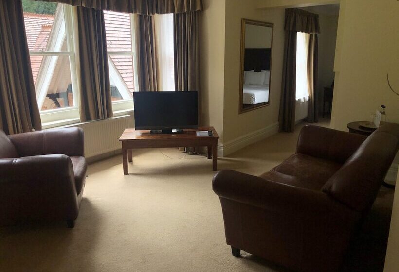 جناح, The Dower House