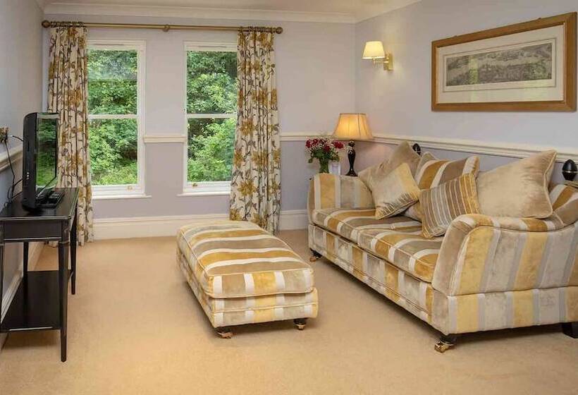 جناح, The Dower House