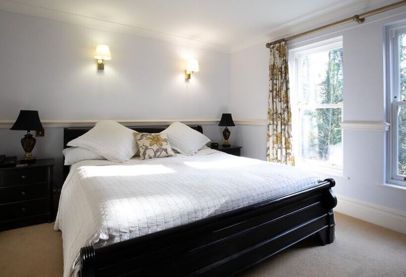 جناح, The Dower House