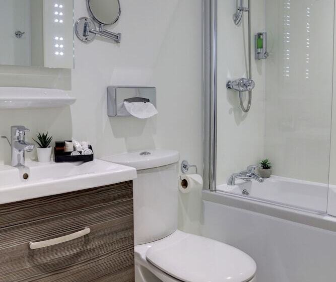 スーペリアールーム, New Continental Hotel; Sure Hotel Collection By Best Western