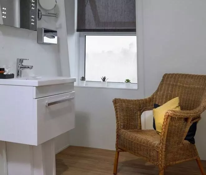 スーペリアールーム, New Continental Hotel; Sure Hotel Collection By Best Western