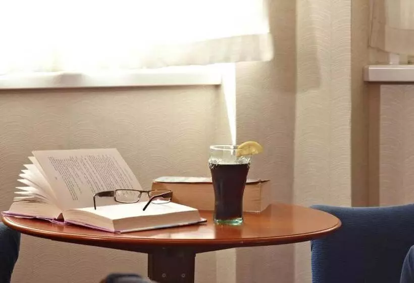 ベーシックルーム, New Continental Hotel; Sure Hotel Collection By Best Western