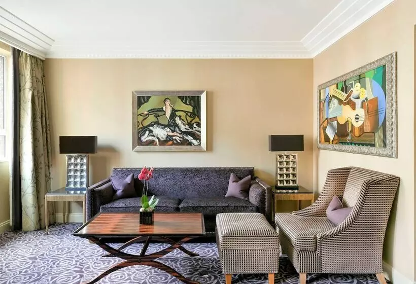 Deluxe Suite, The Savoy