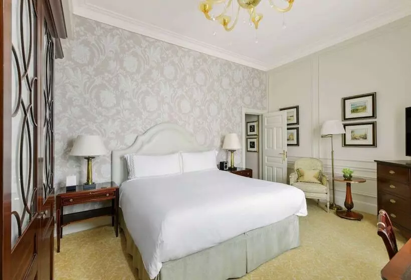 Family Room, The Savoy
