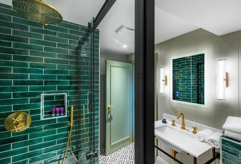 小型套房, The Springs Resort & Golf Club