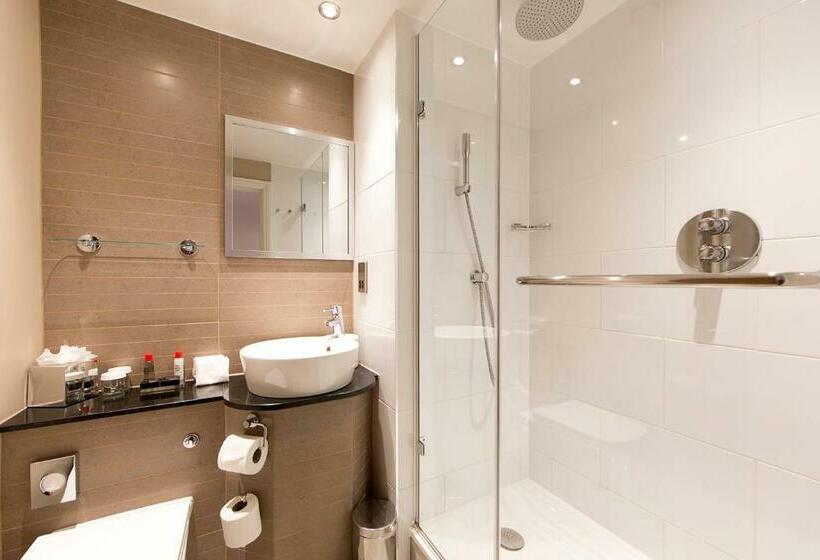 Номер Стандарт, Thistle London Piccadilly