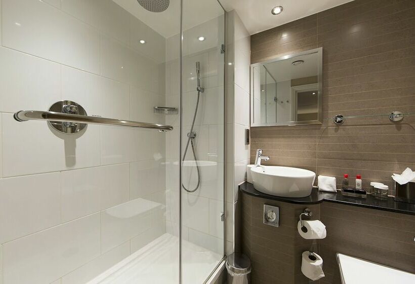 Номер Стандарт, Thistle London Piccadilly