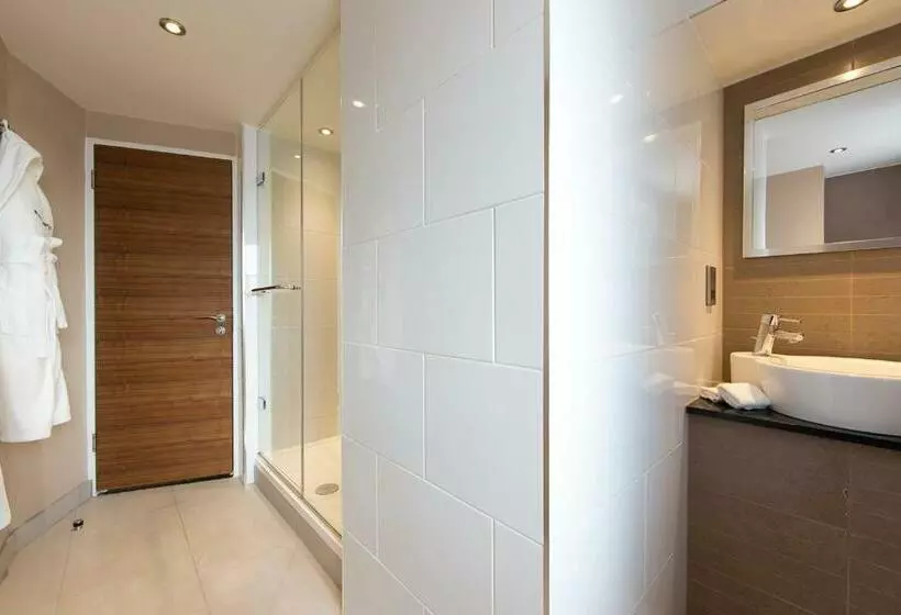 غرفة ديلوكس سرير كينج, Thistle London Piccadilly