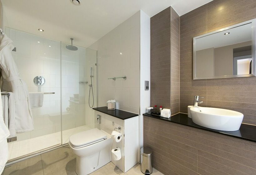 Полулюкс, Thistle London Piccadilly