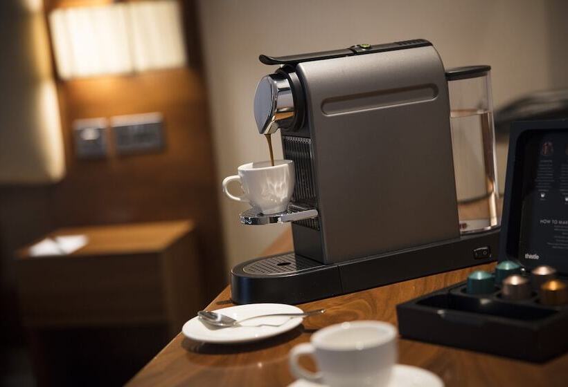 Полулюкс, Thistle London Piccadilly