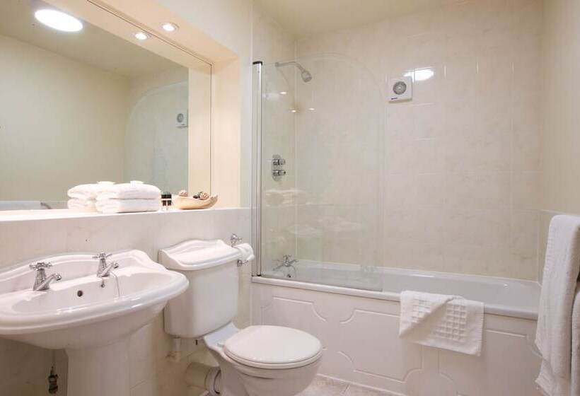 Семейный Номер, Wrexham Llyndir Hall Hotel, Bw Signature Collection