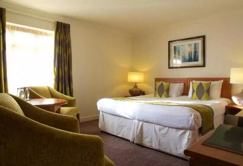 Perhehuone, Wrexham Llyndir Hall Hotel, Bw Signature Collection