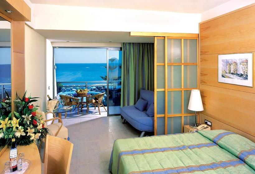 غرفة قياسية مطلّة علي البحر, Calypso Beach