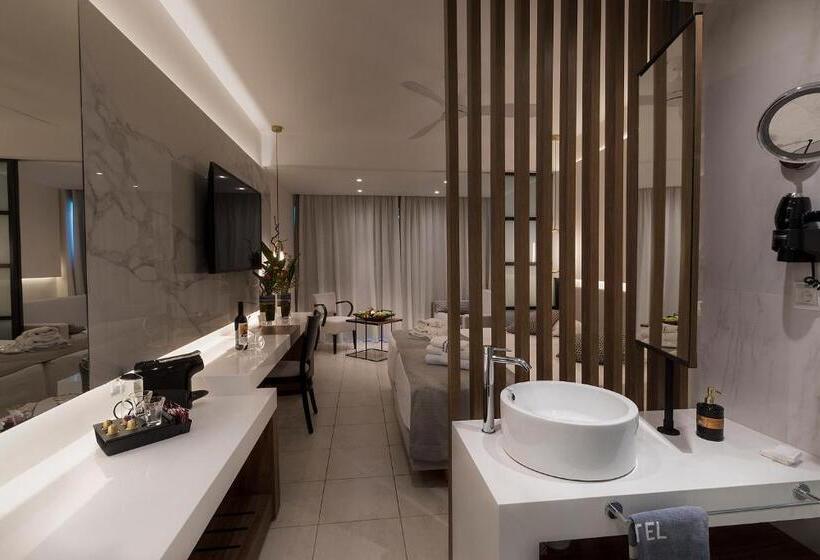 غرفة ديلوكس مطلّة علي البحر, Calypso Beach