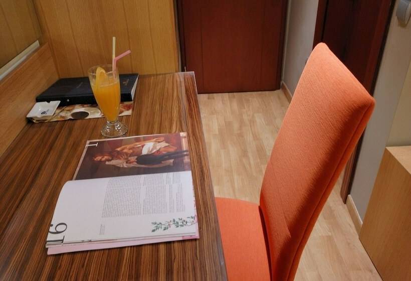 수피리어 트리플 룸, Capsis Astoria Heraklion