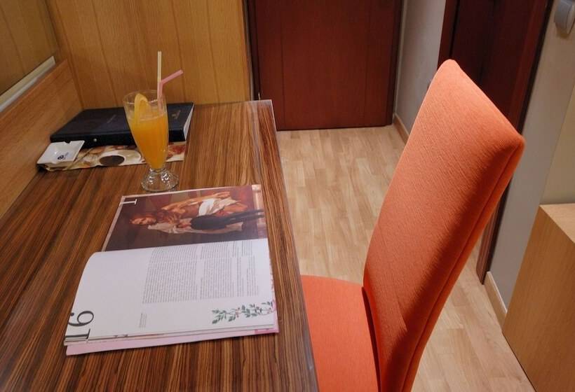 수피리어 트리플 룸, Capsis Astoria Heraklion