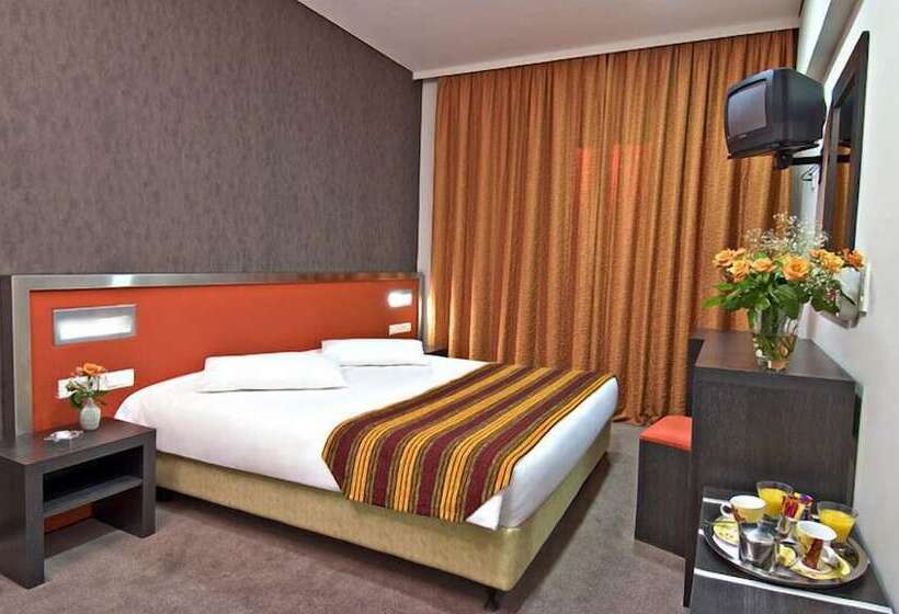 غرفة قياسية, Des Roses