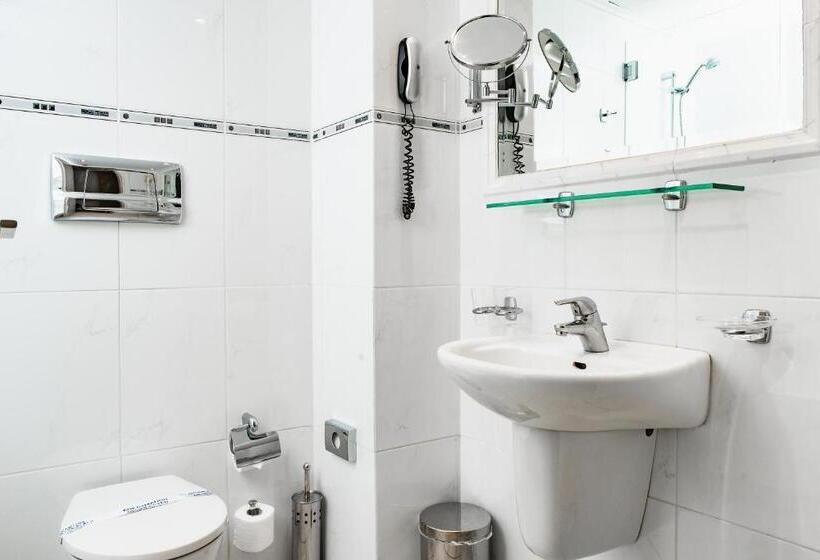 수피리어 룸 도시 전망, Emmantina