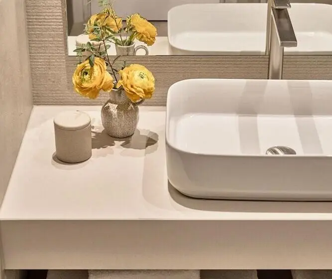 Quarto superior vista mar, Ikos Olivia