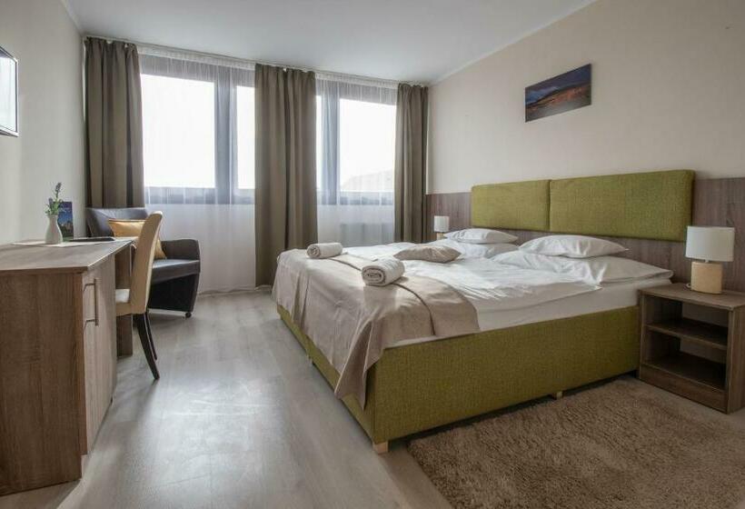 标准间, István Király Szálló