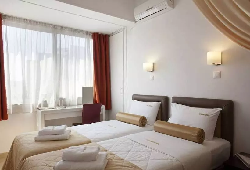 Standard-huone, Metropolis