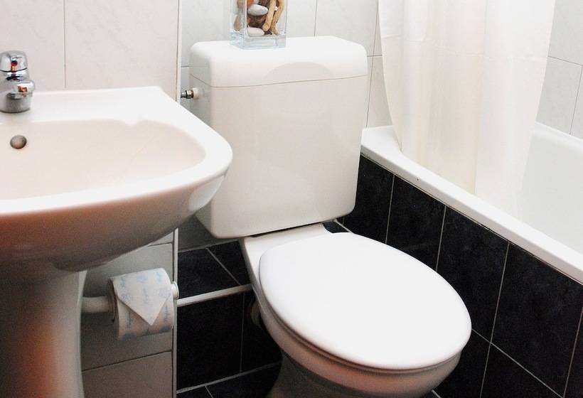 디럭스 룸, Orion Várkert