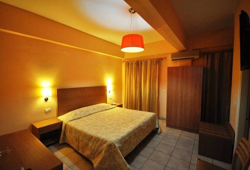 标准三人间, Park